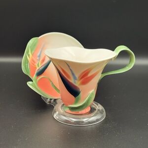 FRANZ PORCELAIN "BIRD OF PARADISE" CUP AND SAUCER w/Stand FZ0031 3 3/4"